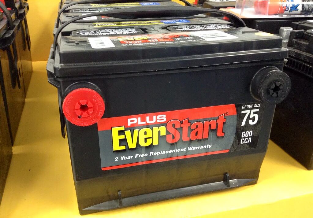 Sell a car battery full size