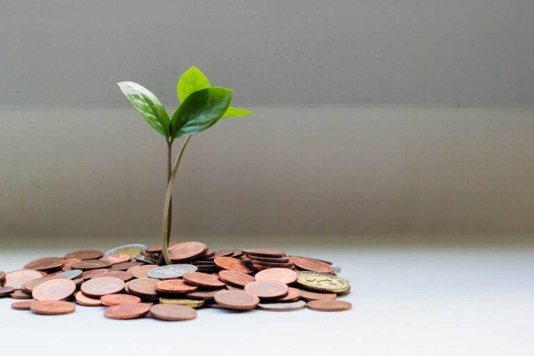 9 Financial Goals for Students That Actually Make a Difference