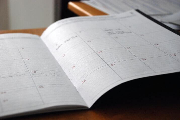 Use a calendar to see when you get paid